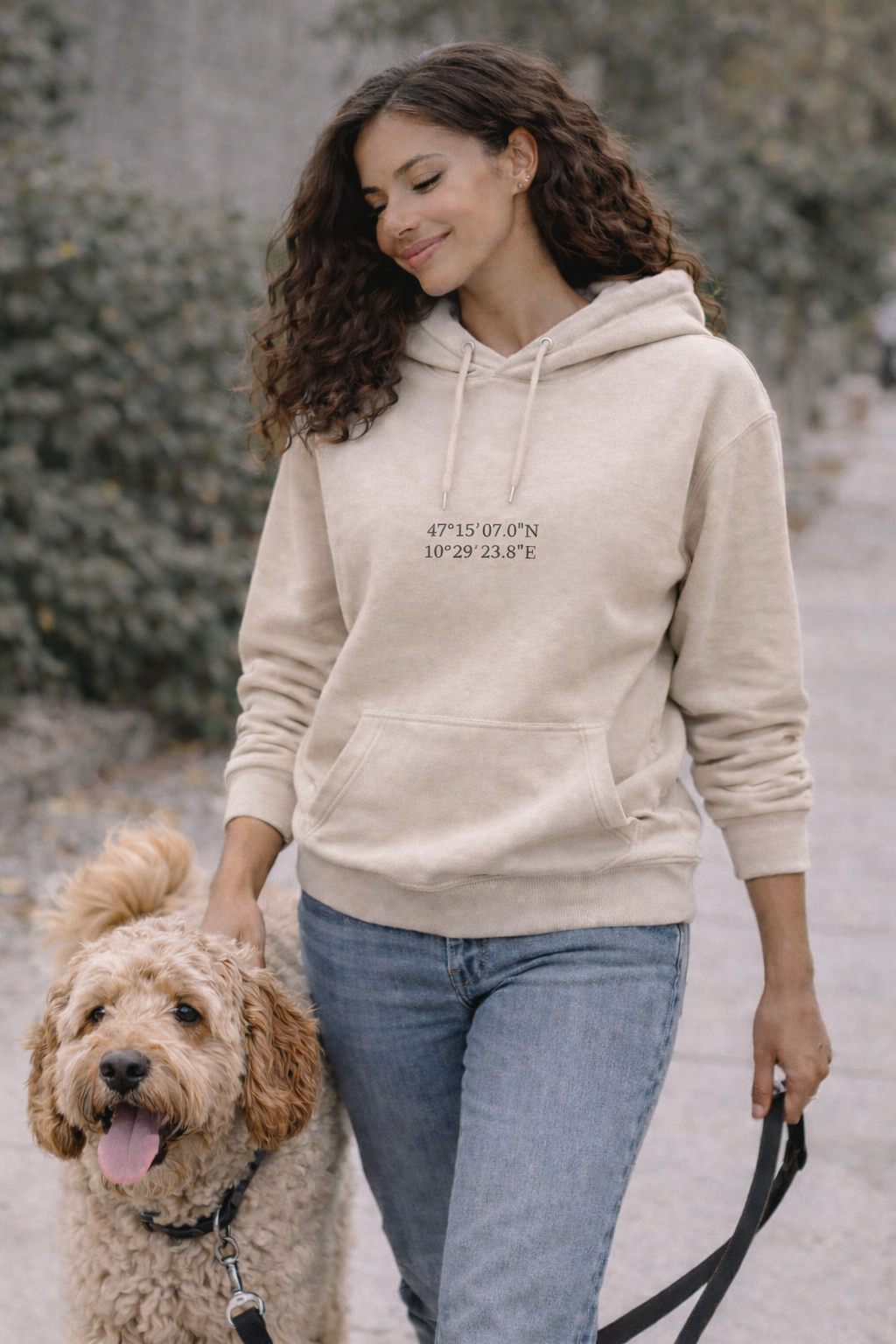 Deine Geschichte. Dein personalisierter Hoodie.